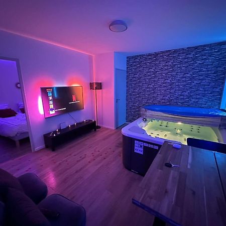 Privatespa Love Room Jacuzzi Privatif Тулуза Екстериор снимка